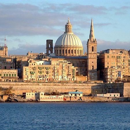 Cosy 1Br Penthouse With Terrace, Great Location Appartement Gzira Buitenkant foto