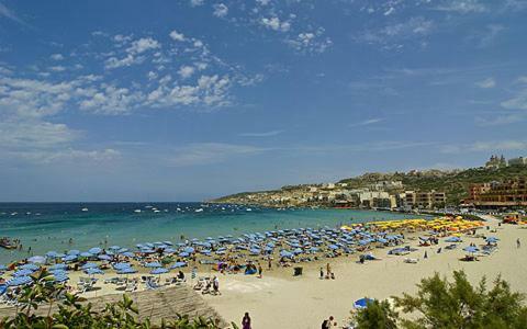 Cosy 1Br Penthouse With Terrace, Great Location Appartement Gzira Buitenkant foto