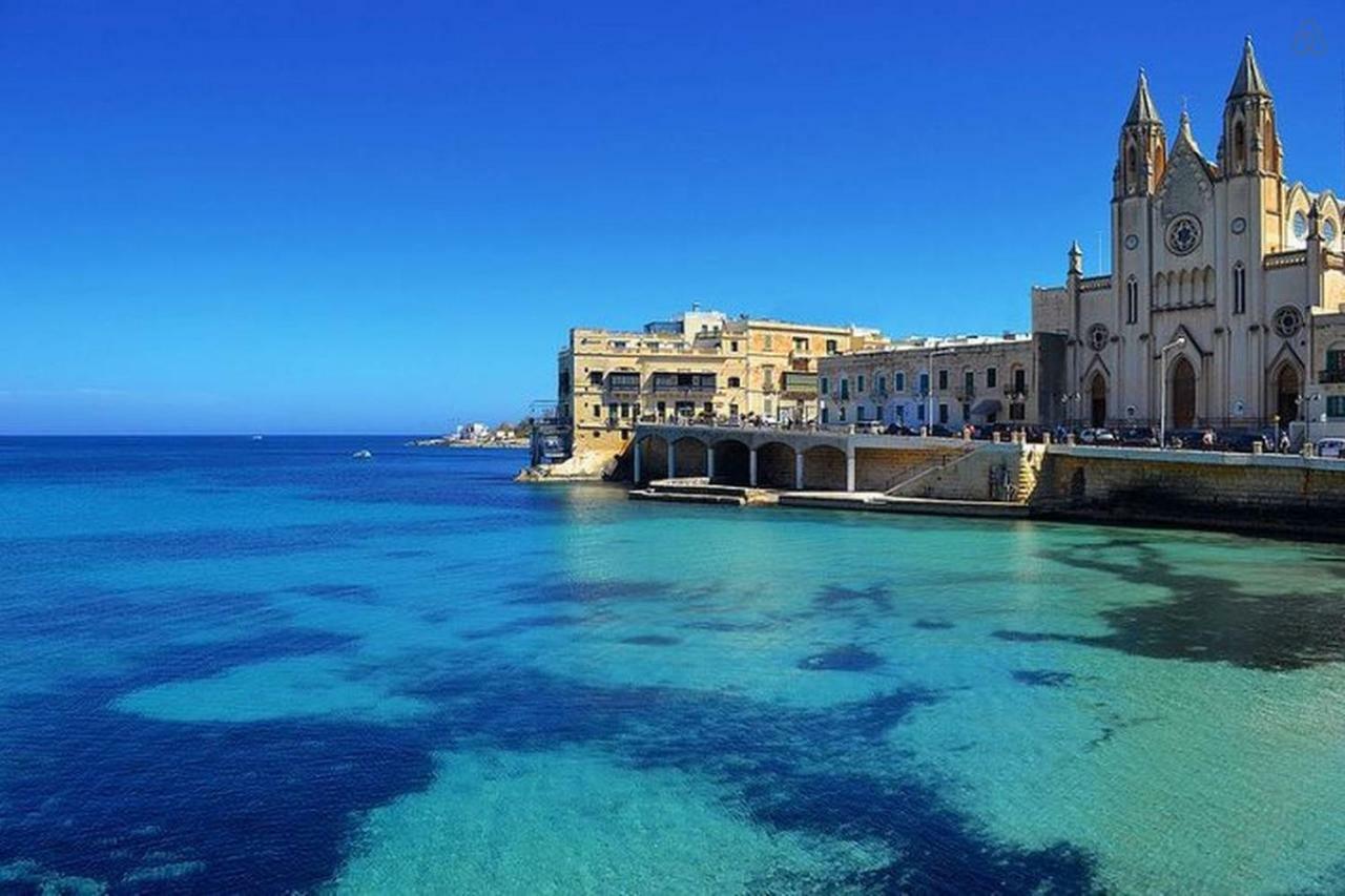 Cosy 1Br Penthouse With Terrace, Great Location Appartement Gzira Buitenkant foto